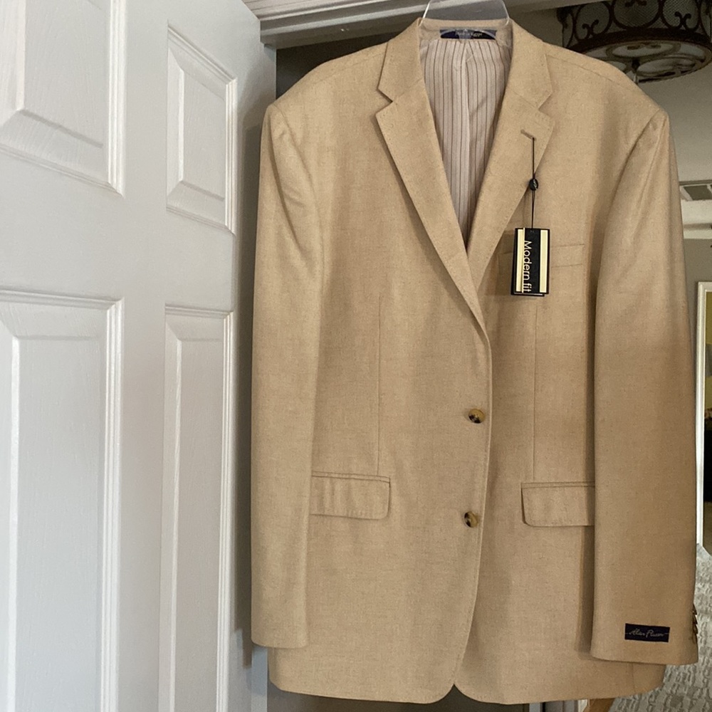 MEN’S SPORTS COAT/BLAZER